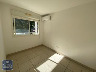  Appartement à louer 4 pièces 97 m²
