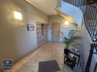 Appartement à louer 2 pièces 50 m²