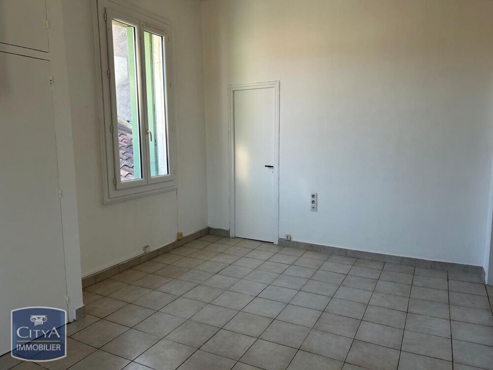 À LOUER : Maison de village T3 à Plaissan, située dans u....