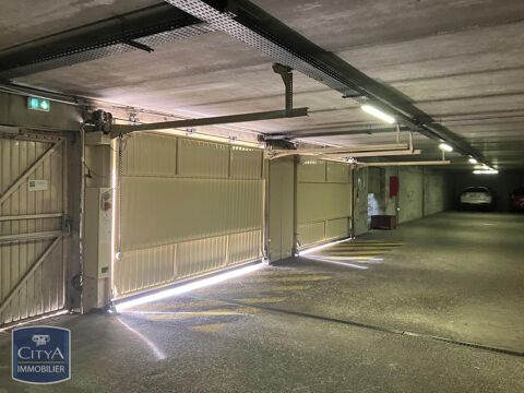  Parking / Garage  louer 
