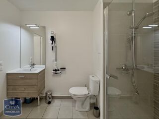  Appartement à louer 2 pièces 42 m²