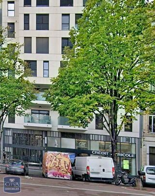 Parking / Garage � louer 