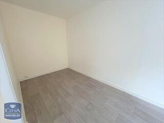  Appartement à louer 1 pièce 32 m²