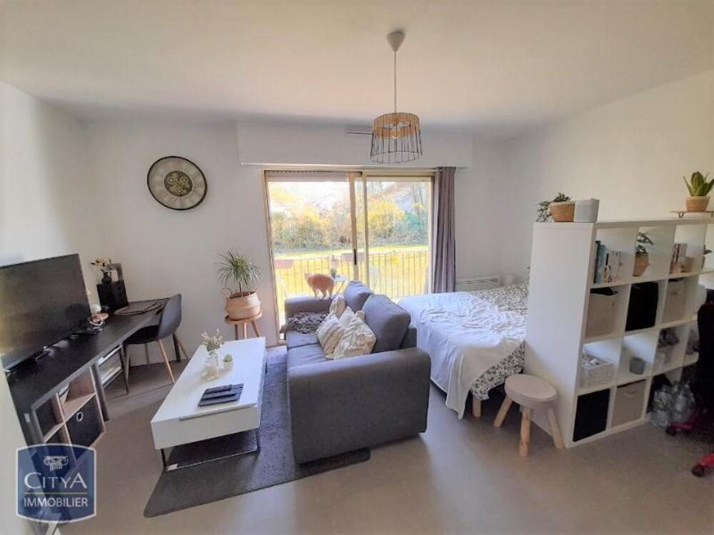 A LOUER - studio meublé de 31.76 m² situé à RAMBOUILLET ....