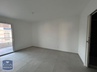  Appartement à louer 3 pièces 92 m²