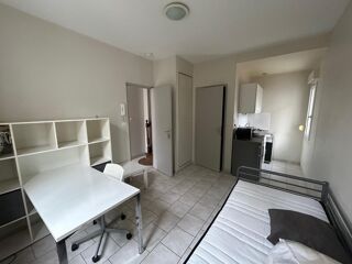  Appartement à louer 1 pièce 16 m²