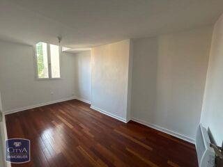  Appartement à louer 3 pièces 69 m²