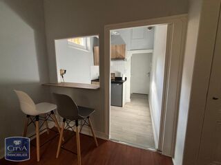  Appartement à louer 1 pièce 28 m²