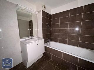  Appartement à louer 4 pièces 88 m²