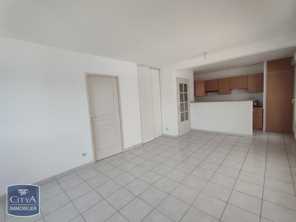 location Appartement - 2 pièce(s) - 45 m² Nimes (30900)