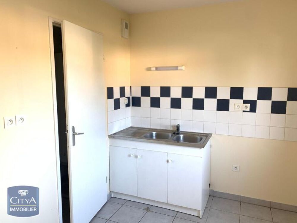 location Appartement - 3 pièce(s) - 63 m² Vivy (49680)