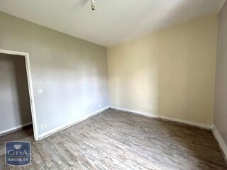  Appartement à louer 4 pièces 84 m²