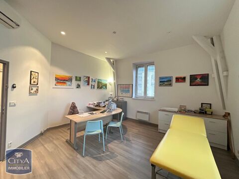 &Agrave; LOUER : Local professionnel de type bureau situ&eacute; &agrave; ... 850 45000 Orleans