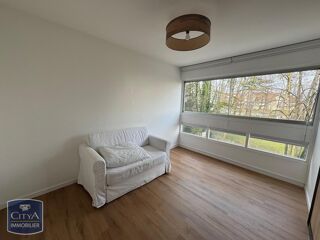  Appartement à louer 3 pièces 71 m²