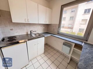  Appartement à louer 1 pièce 32 m²