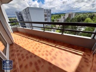  Appartement à louer 4 pièces 86 m²