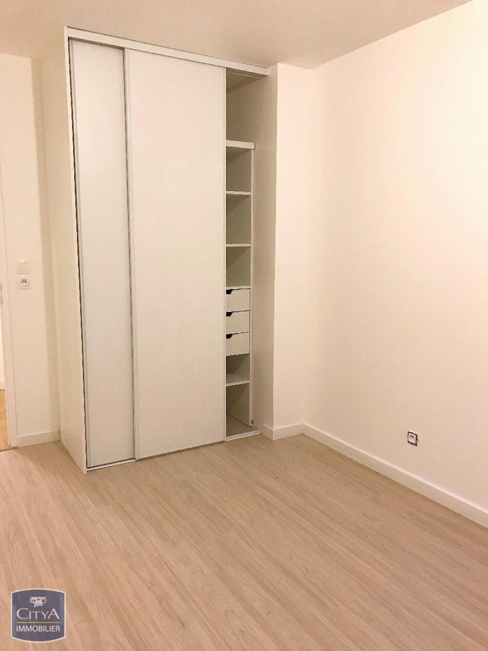 location Appartement - 2 pièce(s) - 47 m² Viroflay (78220)