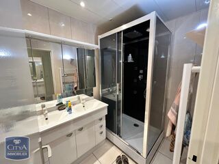  Appartement à louer 3 pièces 63 m²