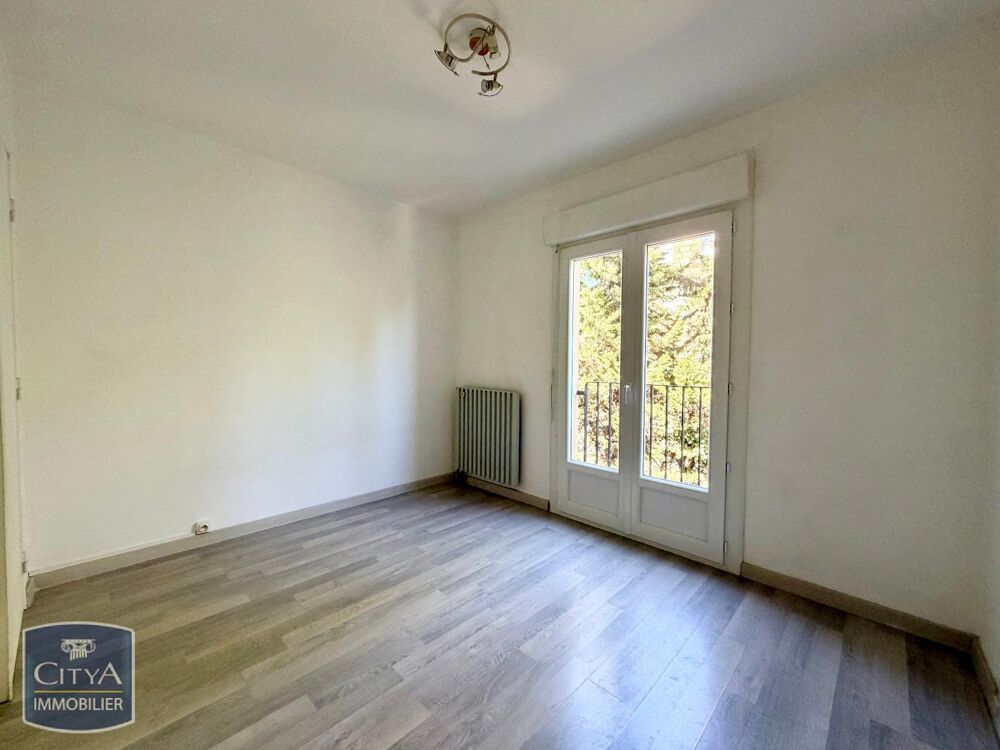 location Appartement - 4 pièce(s) - 84 m² Nimes (30900)