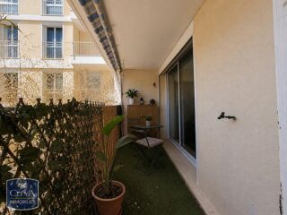  Appartement à louer 5 pièces 84 m²