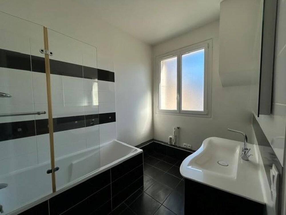 location Appartement - 5 pièce(s) - 156 m² Tours (37000)