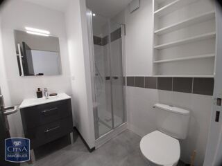  Appartement à louer 1 pièce 33 m²
