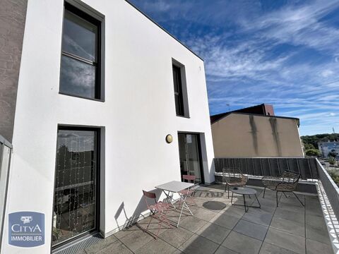   Location Appartement Appartement - 4 pièce(s) - 85 m²