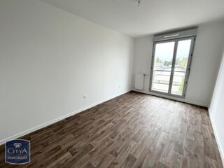  Appartement à louer 3 pièces 65 m²