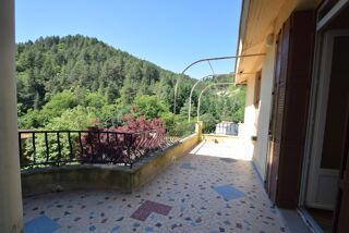  Immeuble à vendre 237 m²