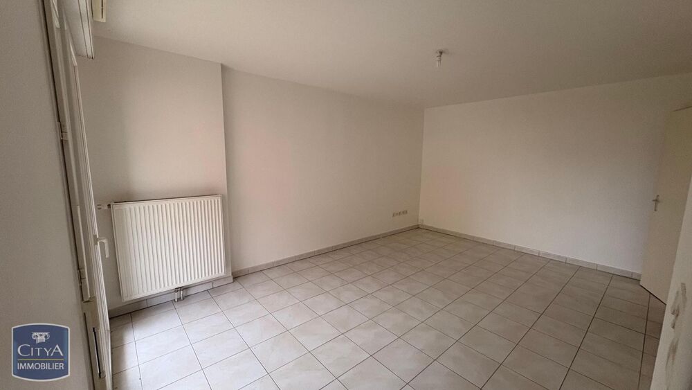 À LOUER : Charmant appartement T2 situé à GRAND CHARMONT....