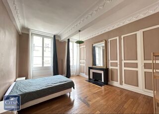  Appartement à louer 4 pièces 106 m²