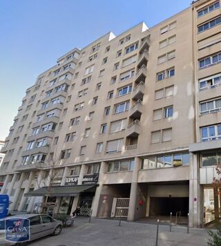  Parking / Garage � louer 