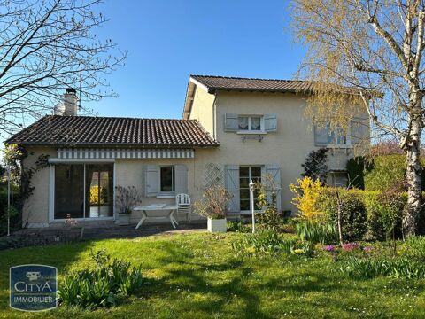   Location Maison Maison - 4 pi�ce(s) - 123 m�