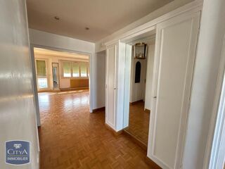  Appartement à louer 6 pièces 163 m² Le mans