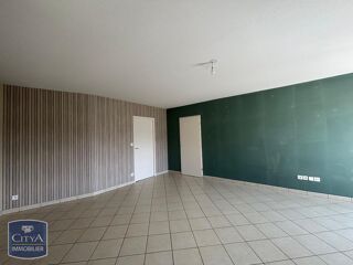  Appartement à louer 4 pièces 77 m²