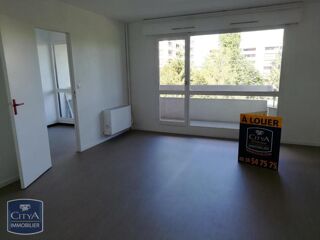  Appartement à louer 3 pièces 73 m²