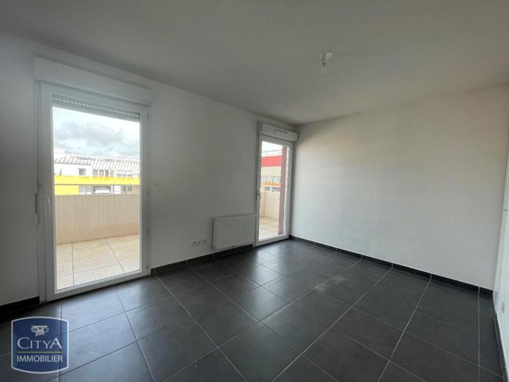 À LOUER - NIMES - APPARTEMENT 3 PIÈCES - 2 TERRASSES - R....