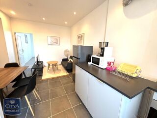  Appartement à louer 2 pièces 32 m²
