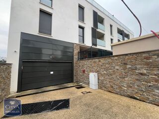  Parking / Garage � louer 