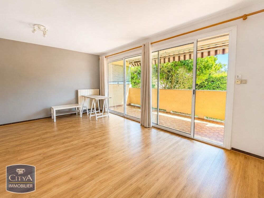 À LOUER : Découvrez ce charmant appartement T2 situé à S....