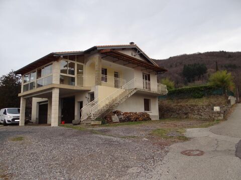   Location Maison Maison - 4 pièce(s) - 97 m²