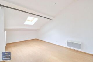  Appartement à louer 2 pièces 32 m²