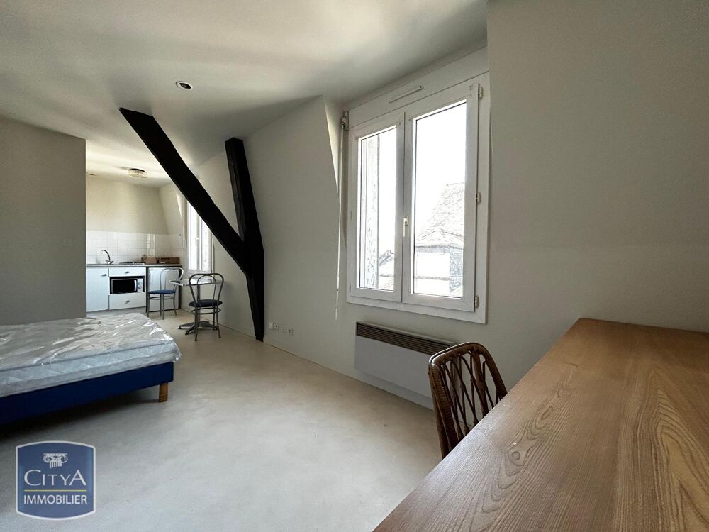 À louer : Appartement T1 situé à Brive-la-Gaillarde. Ce ....