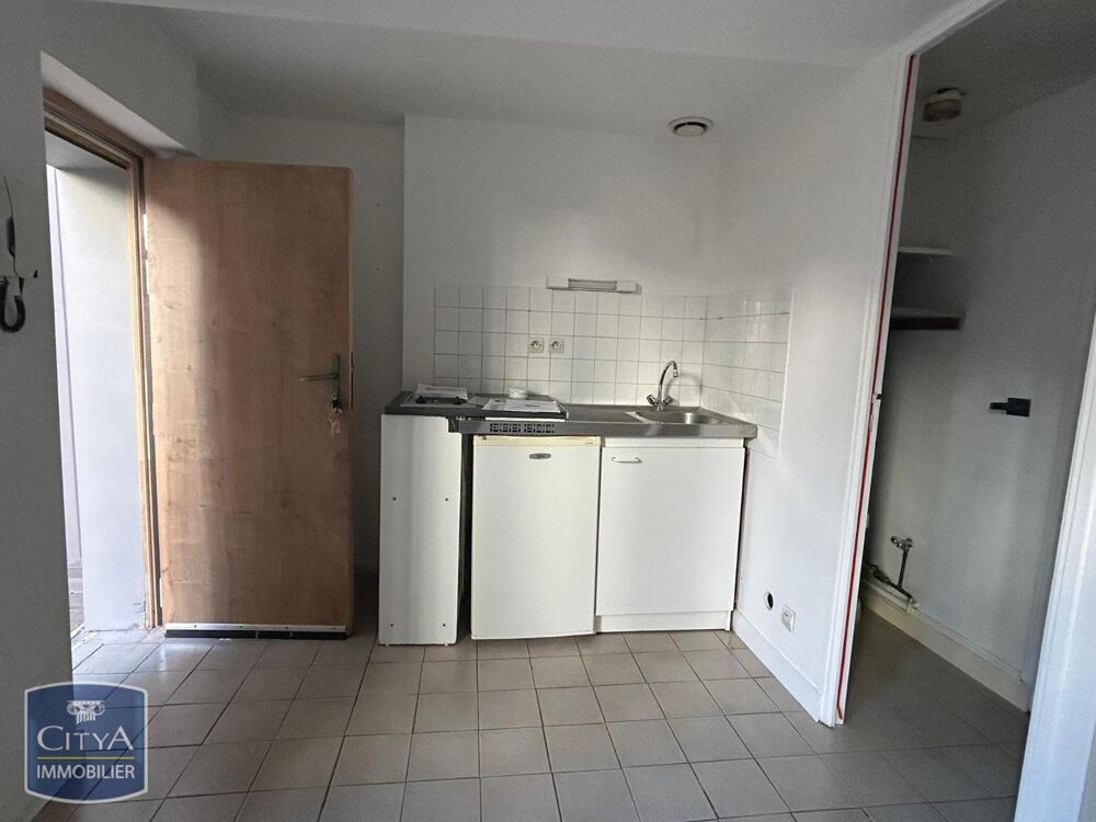 À LOUER : DISPONIBLE DE SUITE ! Appartement RENOVE, spac....
