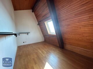  Appartement à louer 4 pièces 112 m²