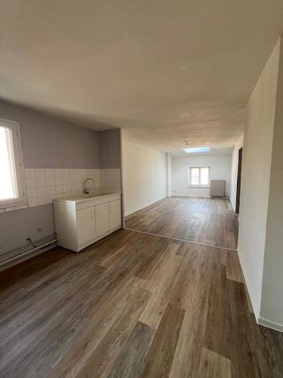  Appartement à louer 3 pièces 56 m²