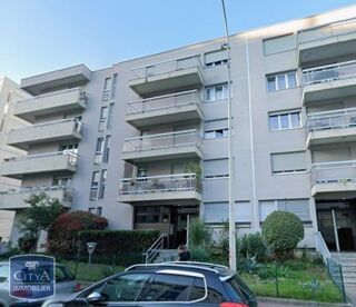  Appartement � louer 5 pi�ces 101 m�