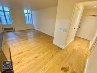  Appartement à louer 3 pièces 64 m²