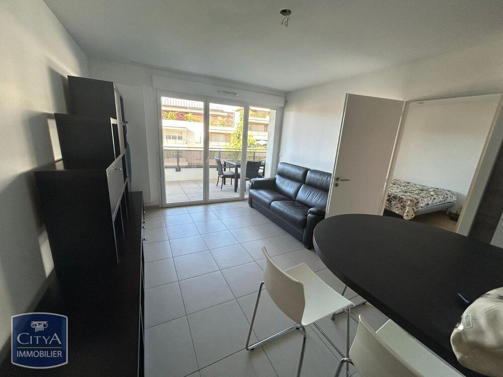location Appartement - 2 pièce(s) - 41 m² Saint-Julien-en-Genevois (74160)