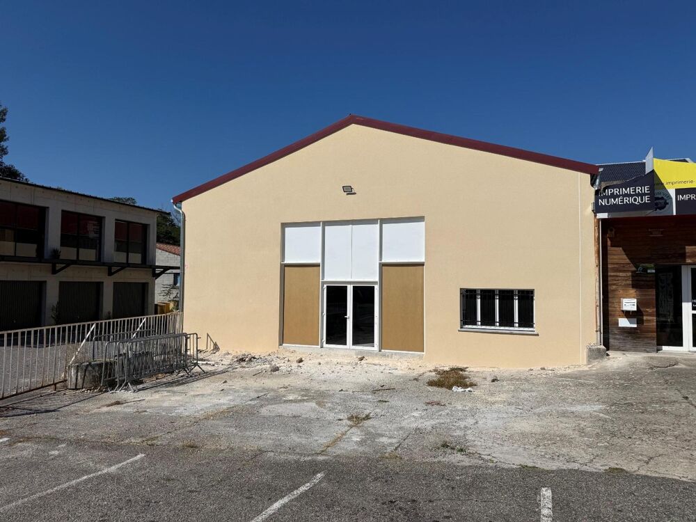   Location / Local Commercial - 320 m² 